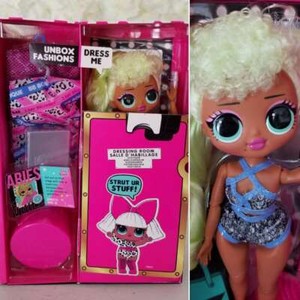 lol doll with green hair