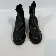 G by Guess Women’s Black Leather Chelsea Ankle Boots Lug Sole Size 10M