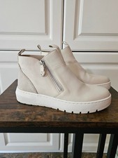 Vionic Brinkley Cream Leather Zip Ankle Boots...