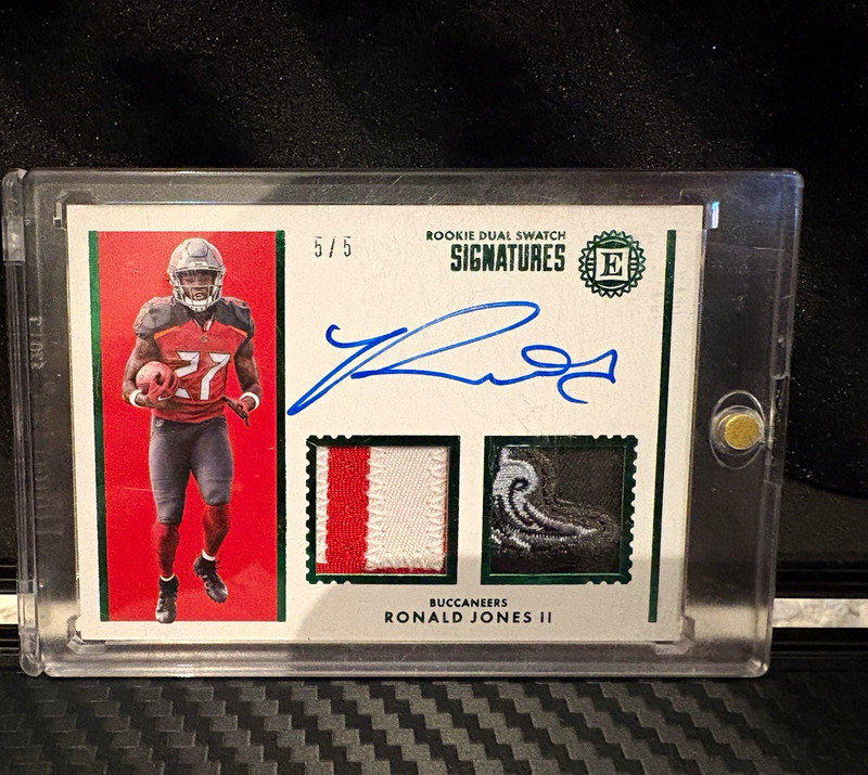 Panini 2018 Encased Ronald Jones II RDS-RJ Rookie Dual Swatch Auto Patch 5/5
