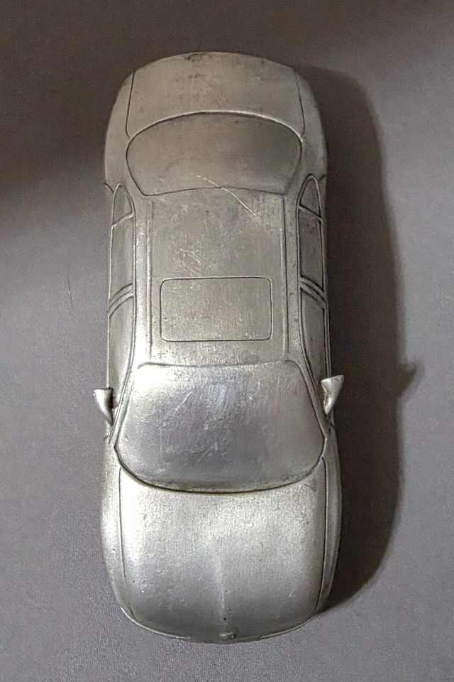 Estaño Miniatura Oldsmobile Motor Co Modelo Años 90 (Intriga) Foto 4 de 4