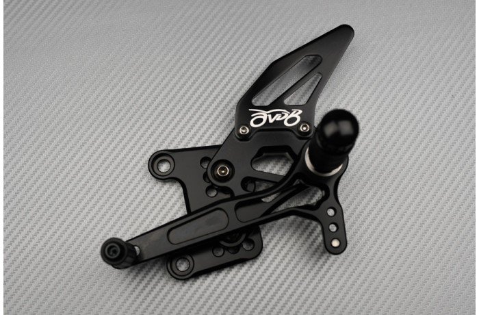 Commandes Reculées Triumph Speed Triple 955i Ajustables en Aluminium CNC Noir - 4