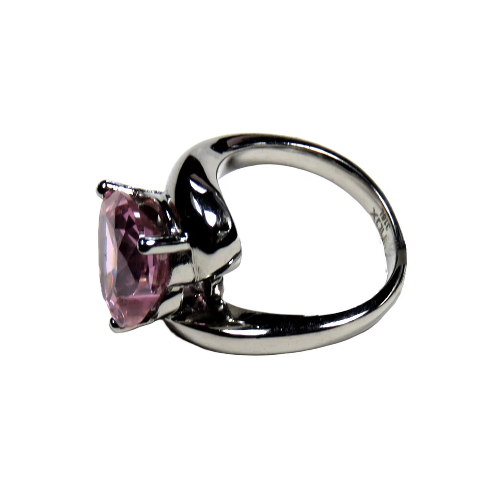 Anel feminino de aço inoxidável polido com zircônia rosa em forma de coração - Imagem 4 de 4