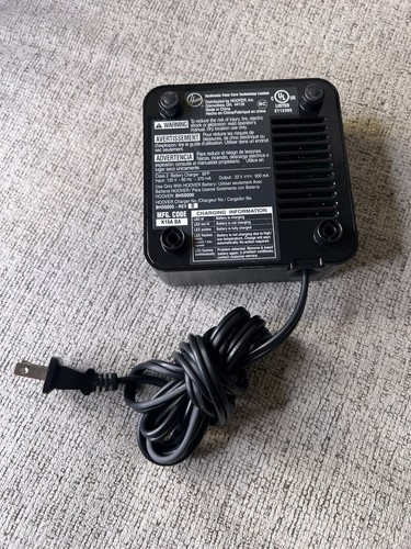 Hoover Linx BH50005 Battery Charger for Bh50000 Cordless Vacuum - Picture 2 of 2
