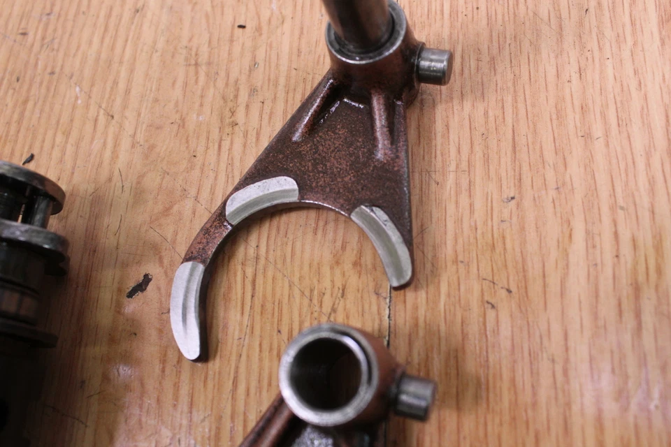 Tambor de cambio y horquillas KTM 550 MXC 1995-1996 Foto 4 de 4