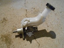 Maître-cylindre de frein Renault CLIO