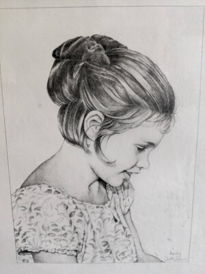 Gerahmte Original Bleistiftzeichnung signiert von Katy Sullivan, Mädchenportrait