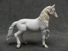 CollectA NEW * Camarillo White Horse * 88876 Breyer Corral Pals Model Horse