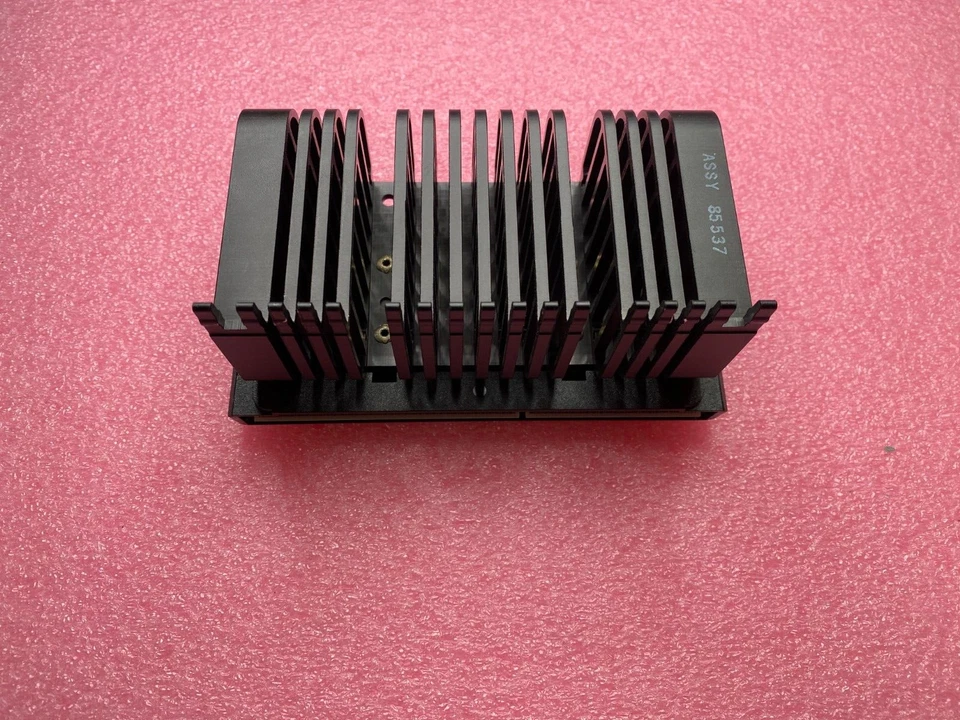 New Intel Pentium 2 Slot 1 CPU 266MHz/66/512K Cache 80522PX266512EC SL2HE w/HS - Image 2 of 4