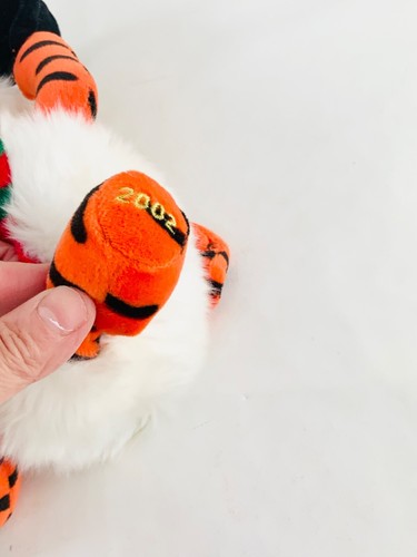 Disney Tigger Snowman Plush Soft Toy Beanie 2002 Winnie the Pooh Collection - Picture 9 of 24