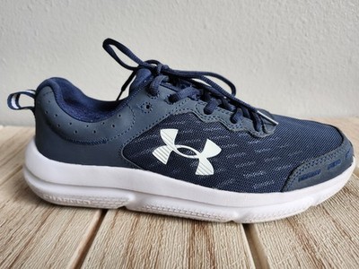 Under Armour Men's Charged Assert 10 running shoes in a blue colorway. Size 8.5
