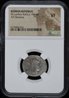 Foto 1 di 2