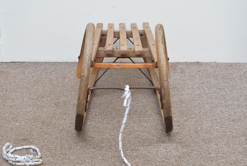 Vintage old wooden sleigh wooden sledge snow curly front - FREE DELIVERY - Picture 3 of 6