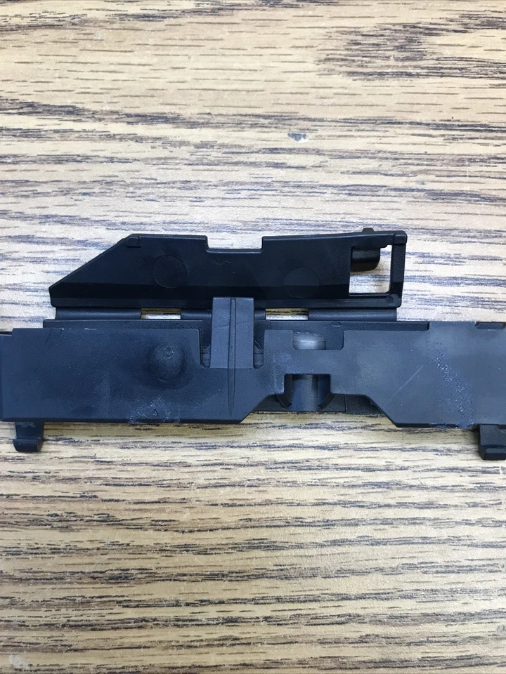 BMW R1200RT 2014 TO 2018 FUSE HOLDER PART # 61138549346 - Image 3 of 4