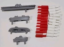BATTLESHIP Game Replacement Pieces - 4 Ships Boats Submarine - 11 R / 11 W Pegs
