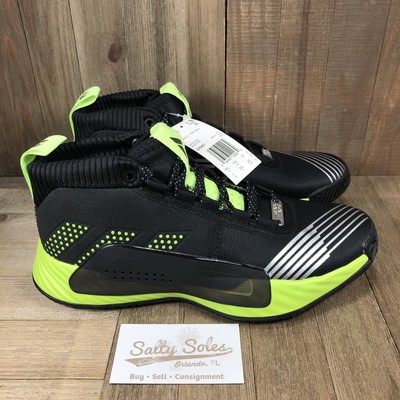 dame 5 star wars lightsaber green