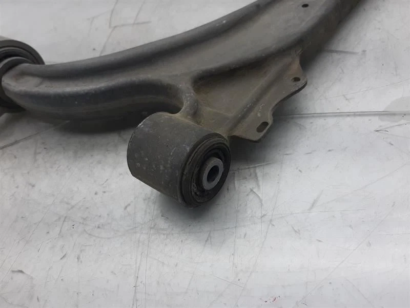 Driver Left Lower Control Arm Front 12-17 BUICK VERANO 13463244 - Изображение 2 из 4