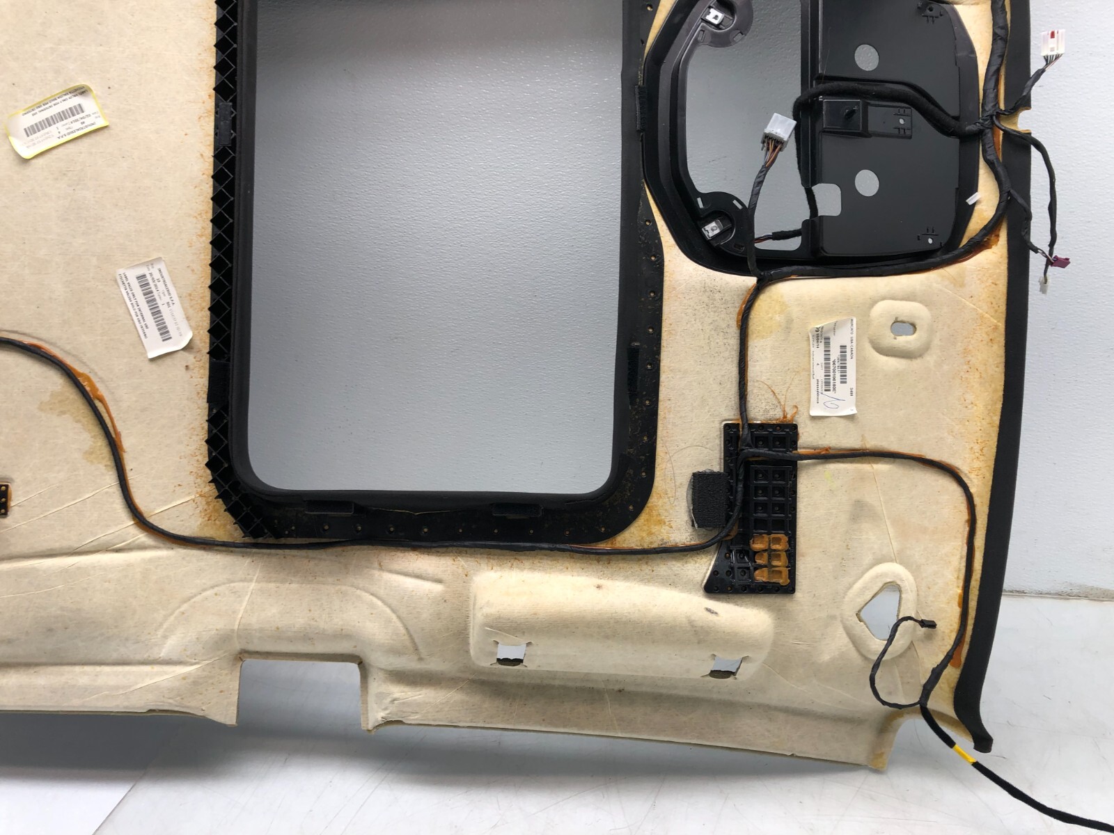 2014-2017 MASERATI GHIBLI INTERIOR HEADLINER TRIM COVER OEM.