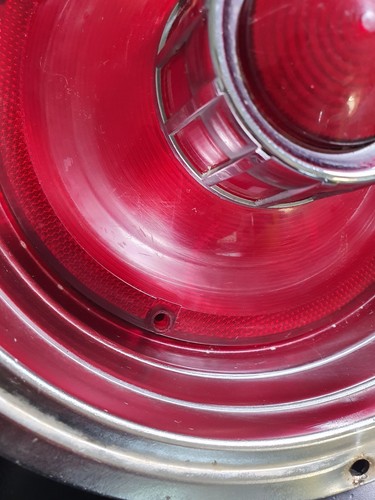 A pair of 1963 Ford Galaxie except 500 tail light 2200 H-4 Fully assembled - Picture 4 of 8