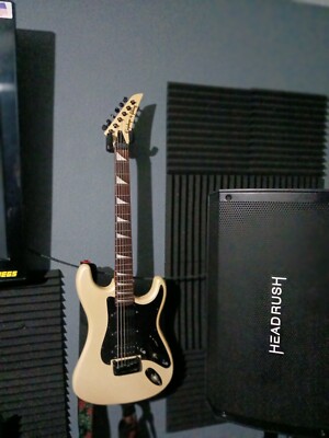 Epiphone by gibson 