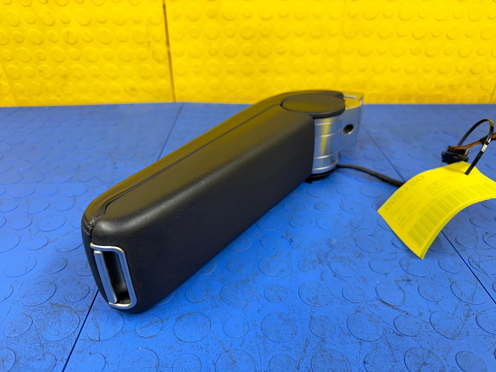 Bentley Continental GT 2006-2009 FRONT+LEFT Armrest P/N 3W0864101AD