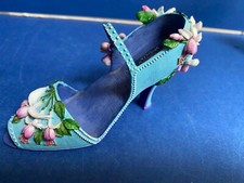 Lovely 1990's Willow Hall Flowers Of The Month September Shoe Fuchsia