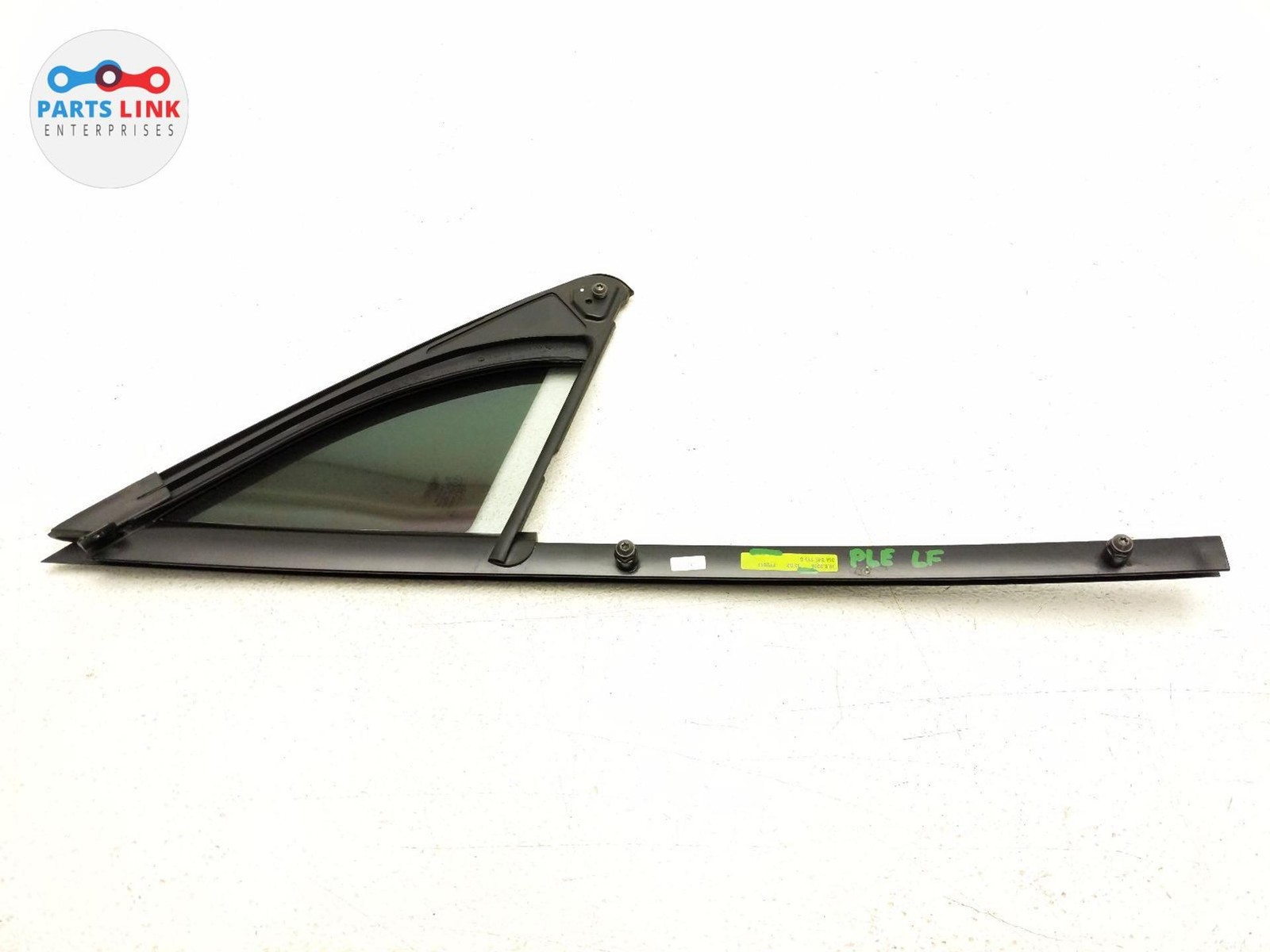 2016-20 BENTLEY BENTAYGA FRONT LEFT VENT GLASS QUARTER WINDOW PANEL ASSY 636 OEM