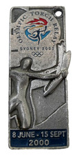 VINTAGE OLYMPIC GAMES SYDNEY AUSTRALIA 2000 TORCH RELAY SOUVENIR METAL PENDANT