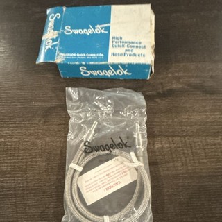 Swagelok SS 4BHT 24 Braided Stainless Hose Assembly w/ Quick Connect Ends