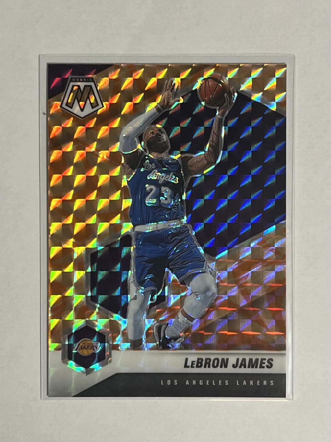 2020-21 Mosaic LeBron James Orange Reactive Prizm #81 - Lakers