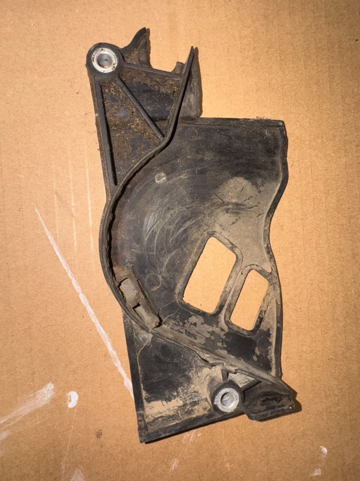 82-87 雅马哈 xt-125, xt-200, bw-200 链轮盖, 15A-15420-01-00 — 第 2/4 张图片