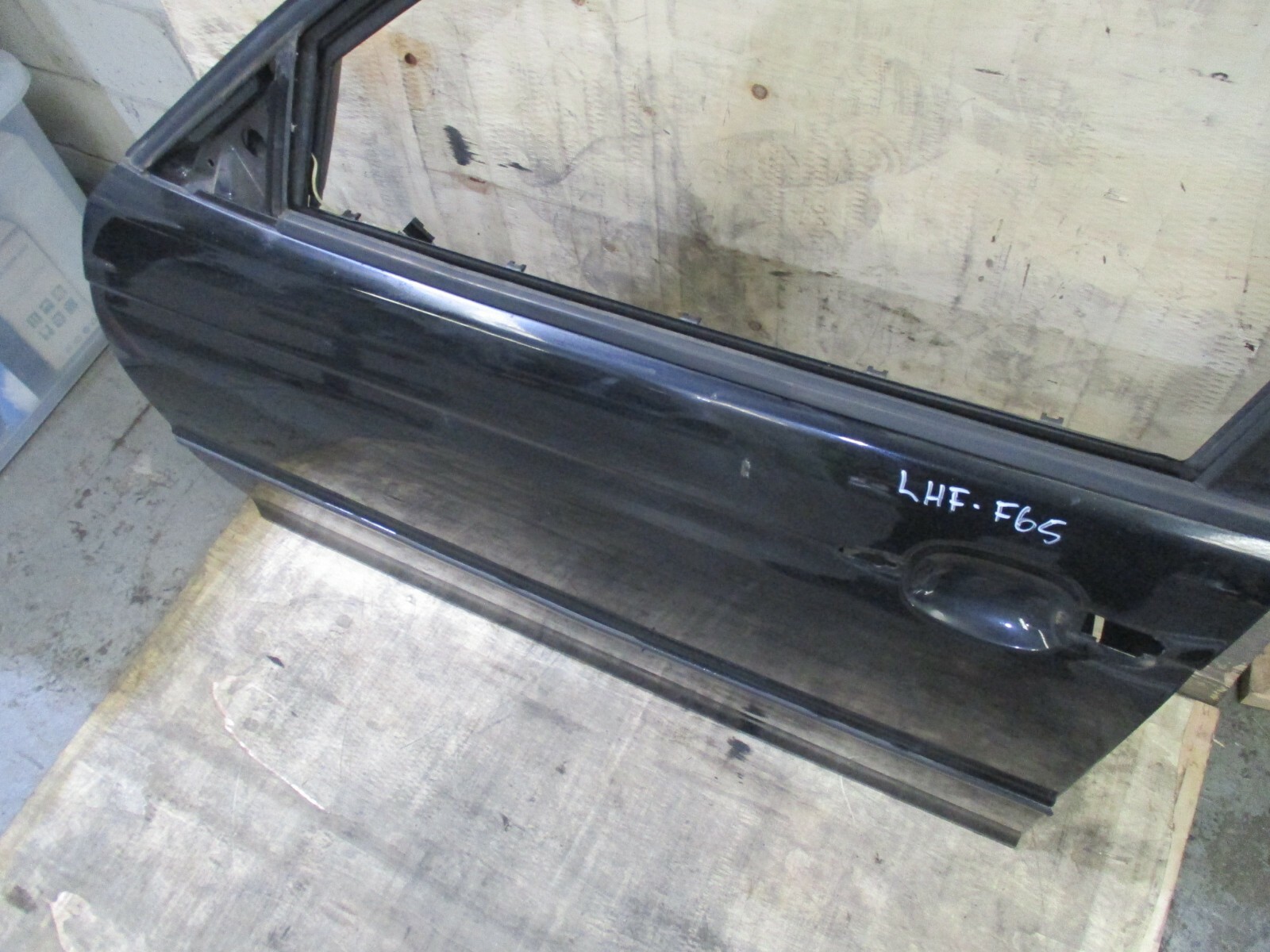 GENUINE 2004 BMW 318i E46 II LEFT FRONT DOOR SHELL BLACK METALLIC CODE ...
