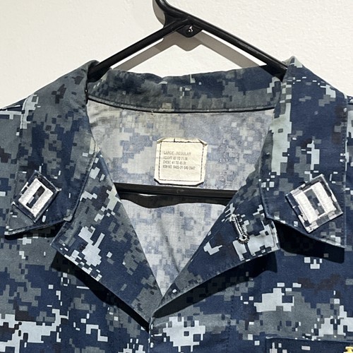 US Navy Blue Digital NWU Long Sleeve Large-regular Shirt . Pre-Owned. - Picture 3 of 4