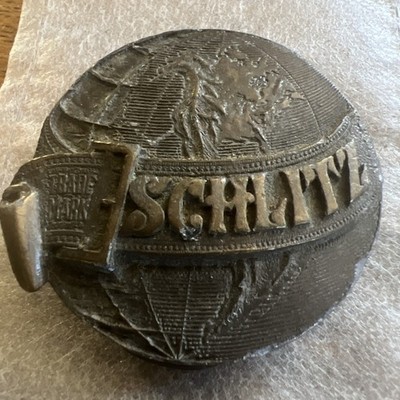 Vintage Schlitz Beer Globe Bergamot belt buckle -D-168  Jos.Schlitz Brewing Co.