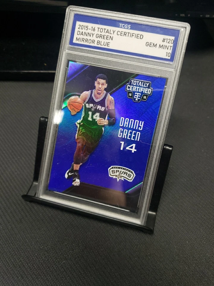 2015-16 Panini Totally Certified Mirror Blue /99 Danny Green #120 Graded 10  - Image 2 of 3