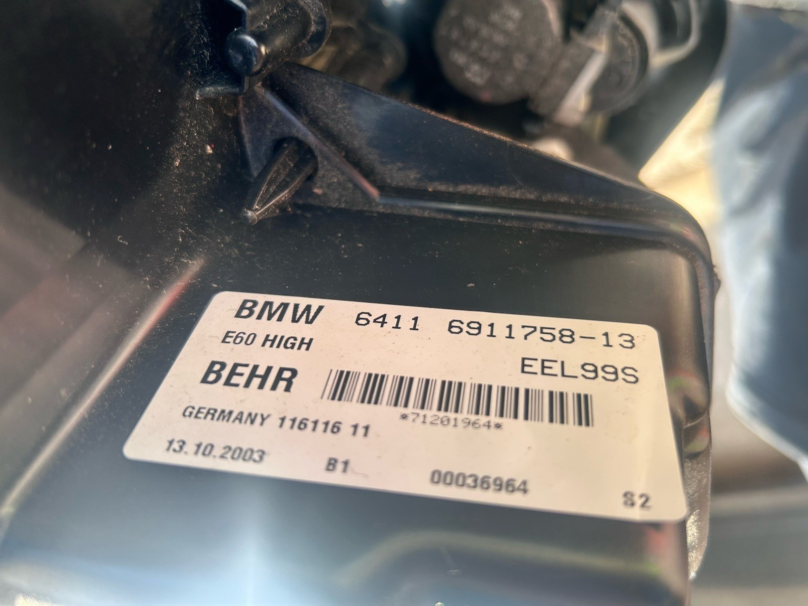 BMW E60 5 Series HVAC ASSEMBLY - Heater Core Evaporator  Blend /Mode Door Blower