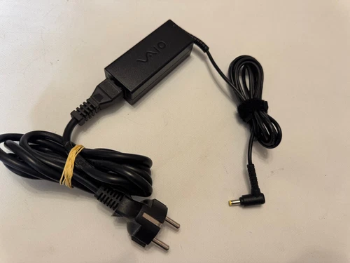 Sony Vaio VGP-AC10V5 / ADP-30KH Netzteil 10.5V 2.9A Original SONY