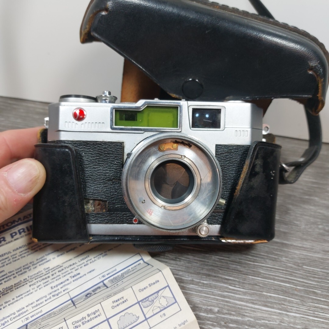 Vintage Petri 2.8 Color Corrected Super 35mm Rangefinder