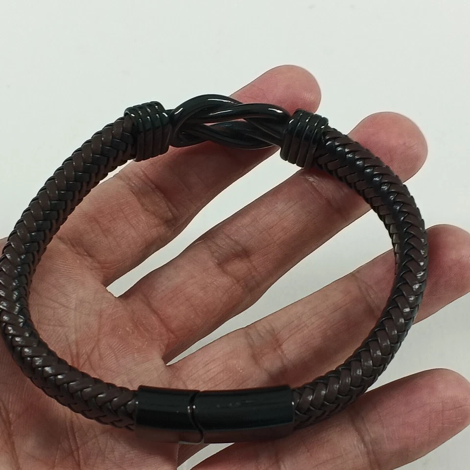 Мужской плетеный браслет один размер искусственная кожа черный/коричневый слайд застежка - Изображение 4 из 4