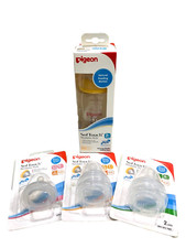 Pigeon Soft Touch Nursing Feeding Bottle 240ml Includes SS S M L Teat 0-6 Month