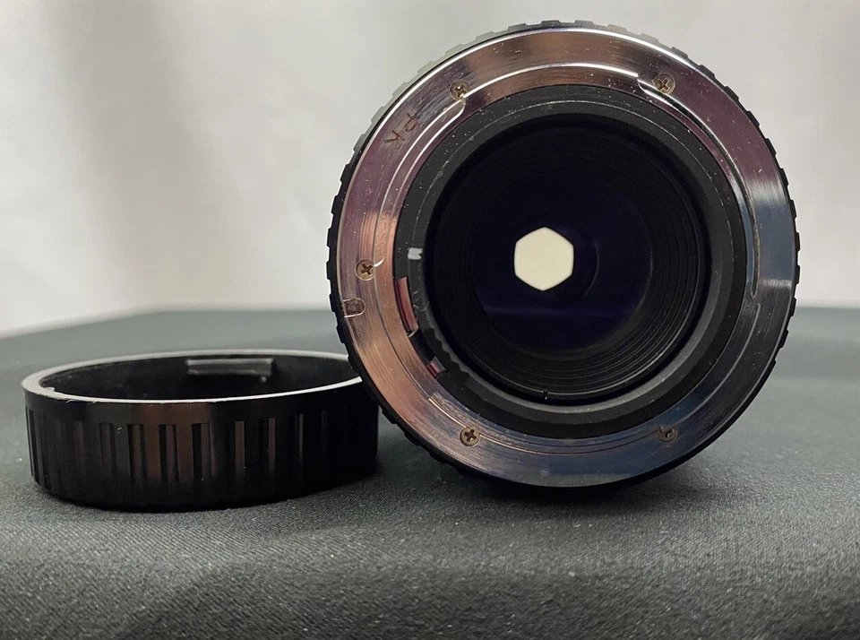 Quantaray MC Auto Zoom 75-200mm f/4.5 Macro Camera Lens for Canon FD No Lens Cap - Image 4 of 4