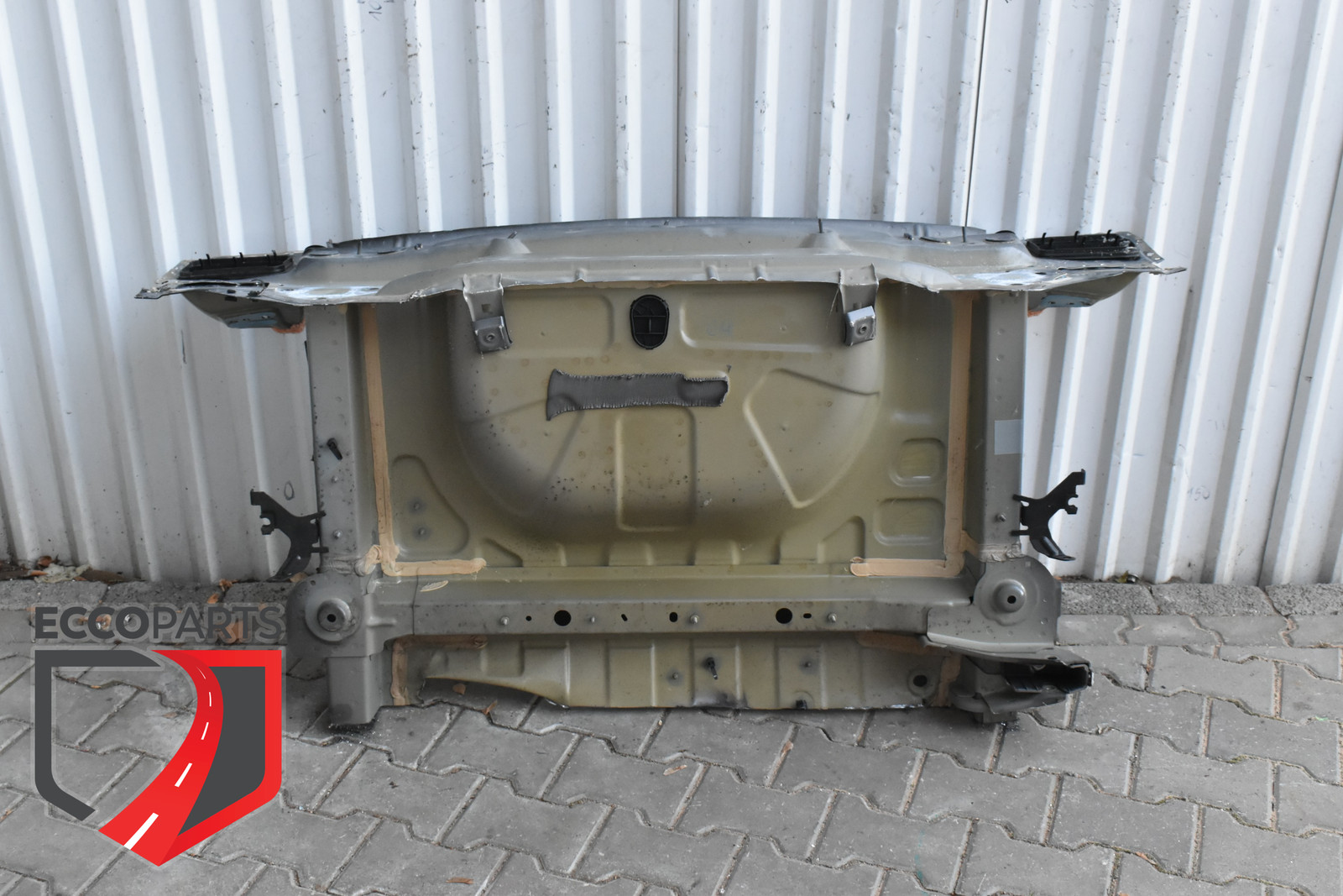 Coda quarto ossatura Carrozzeria calandra posteriore 16-768-528-80 CITROEN E-C4