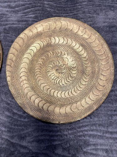 Dragon Snake Chameleon Coiled Tail Handmade Green 13” Ceramic Plate Set of 2 - Picture 3 of 10