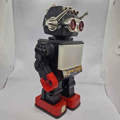 VINTAGE SATURN ROBOT KAMCO NO 1981 BIG TV BATTERY OPERATED W VINTAGE SATURN ROBOT KAMCO NO 1981 BIG TV BATTERY OPERATED W