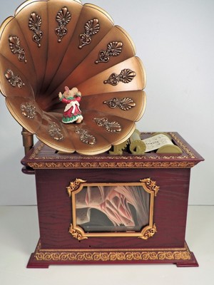 MR. CHRISTMAS HOLIDAY MUSIC BOX (GRAMOPHONE) EUC | eBay