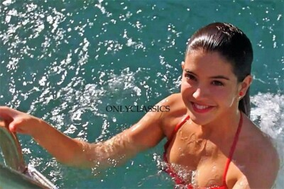 #ad Phoebe Cates quot;Fast Times At Ridgemont Highquot; 8x12 Movie Photo PinUp Cheesecake $15.25