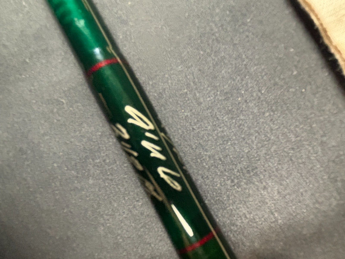 R.L.Winston XDLT 9' 6wt 3pc IM6 Beautiful Condition/Serial R.L.Winston XDLT 9' 6wt 3pc IM6 Beautiful Condition/Serial