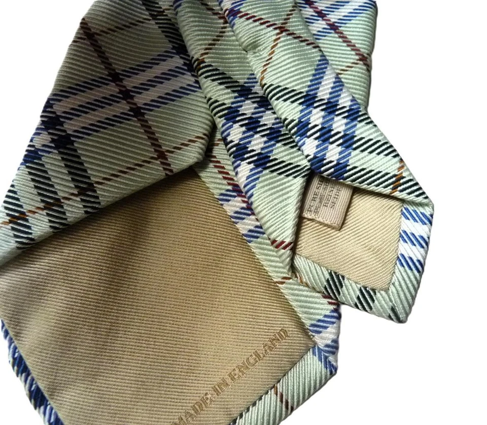 Corbata de seda verde Burberry London Nova Check Foto 3 de 3