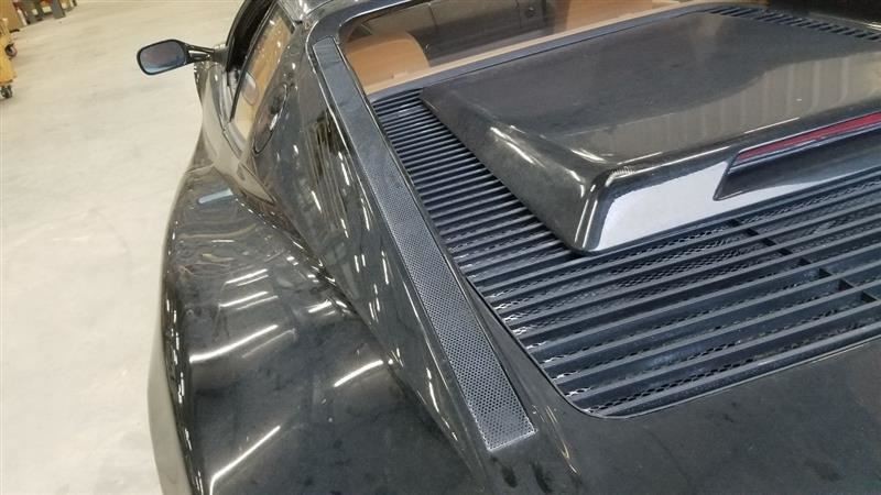1990 FERRARI TESTAROSSA REAR DECKLID ENGINE COVER GRILLE LEFT DRIVER
