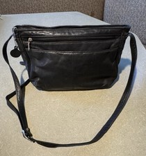 Wilsons Black Leather Shoulder Bag Buckle Accent Zipper Outer Pockets Classic